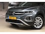Volkswagen T-Roc 1.5 TSI 150pk Style | IQ. Light | ErgoActive | Trekhaak | Two-tone | 100% (Dealer) onderhouden label