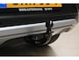 Volkswagen T-Roc 1.5 TSI 150pk Style | IQ. Light | ErgoActive | Trekhaak | Two-tone | 100% (Dealer) onderhouden label
