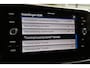 Volkswagen T-Roc 1.5 TSI 150pk Style | IQ. Light | ErgoActive | Trekhaak | Two-tone | 100% (Dealer) onderhouden label