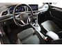 Volkswagen T-Roc 1.5 TSI 150pk Style | IQ. Light | ErgoActive | Trekhaak | Two-tone | 100% (Dealer) onderhouden label