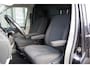Volkswagen Transporter 2.0 TDI L2 Highline 150PK AUT. LED, ADAPT. CRUISE, TREKHAAK, NAVI, AIRCO, VOORRUIT VERWARMING, PARKEERSENSOREN, NL AUTO, NAP