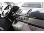 Volkswagen Transporter 2.0 TDI L2 Highline 150PK AUT. LED, ADAPT. CRUISE, TREKHAAK, NAVI, AIRCO, VOORRUIT VERWARMING, PARKEERSENSOREN, NL AUTO, NAP
