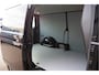 Volkswagen Transporter 2.0 TDI L2 Highline 150PK AUT. LED, ADAPT. CRUISE, TREKHAAK, NAVI, AIRCO, VOORRUIT VERWARMING, PARKEERSENSOREN, NL AUTO, NAP