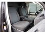 Volkswagen Transporter 2.0 TDI L2 Highline 150PK AUT. TREKHAAK, LED, ADAPT. CRUISE, NAVI, AIRCO, VOORRUIT VERWARMING, PARKEERSENSOREN, NL AUTO, NAP