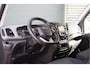 IVECO Daily 35C18 3.0 180PK AUT. N1! DUBBELLUCHT BAKWAGEN, LAADKLEP, ZIJDEUR, 3-ZITS, CLIMA, CRUISE, LED, NAVI, CARPLAY