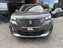 Peugeot 2008 1.2 PureTech Allure // LED // HALF LEDER // 3D COCKPIT // CAMERA+SENSOREN // NAVI+CARPLAY //