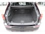 Volvo XC60 T8 390PK Automaat Recharge AWD R-Design | Bowers & Wilkins | Schuif/kanteldak | Trekhaak | Adapt. Cruise |