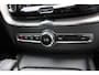 Volvo XC60 T8 390PK Automaat Recharge AWD R-Design | Bowers & Wilkins | Schuif/kanteldak | Trekhaak | Adapt. Cruise |