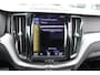 Volvo XC60 T8 390PK Automaat Recharge AWD R-Design | Bowers & Wilkins | Schuif/kanteldak | Trekhaak | Adapt. Cruise |