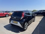 Toyota Aygo 1.0 VVT-i x-joy Apple Carplay en/of Android auto navigatie, 1e eign. Nieuw geleverd en dealeronderhouden, Climate control, Achteruitrijcamera, Privacy glass, LMV
