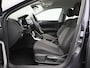 Volkswagen Polo 1.0 TSI Life 95pk | Navigatie | Apple Carplay/Android Auto | Parkeersensoren voor en achter | Cruise control adaptief |