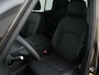 Land Rover Defender 2.0 P300e 110 Dynamic SE Edition | Clearsight binnenspiegel | Comfort en Convenience Pack | 20" Lichtmetalen velgen 6011 |