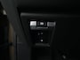 Land Rover Defender 2.0 P300e 110 Dynamic SE Edition | Clearsight binnenspiegel | Comfort en Convenience Pack | 20" Lichtmetalen velgen 6011 |