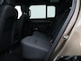 Land Rover Defender 2.0 P300e 110 Dynamic SE Edition | Clearsight binnenspiegel | Comfort en Convenience Pack | 20" Lichtmetalen velgen 6011 |