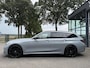 BMW 3-Serie Touring 318i M-Sport / Camera / Brooklyn Grey / Apple Carplay - Android Auto / Elect. achterklep