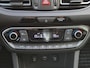 Hyundai i30 1.5 T-GDi MHEV Comfort Smart Handgeschakeld / Navigatie via Apple Carplay of Android Auto / Stuur- en Stoelverwarming / Achteruitrijcamera / Trekgewicht 1410 kg / Cruise control /