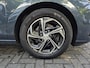 Hyundai i30 1.5 T-GDi MHEV Comfort Smart Handgeschakeld / Navigatie via Apple Carplay of Android Auto / Stuur- en Stoelverwarming / Achteruitrijcamera / Trekgewicht 1410 kg / Cruise control /