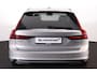 Volvo V90 T6 Recharge AWD Plus Dark - IntelliSafe Assist & Surround - 360º Camera - Harman/Kardon audio - Verwarmde voorstoelen, stuur & achterbank - Parkeersensoren voor & achter - Elektr. bedienb. voorstoelen met geheugen - Extra getint glas - 19' LMV