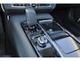 Volvo V90 T6 Recharge AWD Plus Dark - IntelliSafe Assist & Surround - 360º Camera - Harman/Kardon audio - Verwarmde voorstoelen, stuur & achterbank - Parkeersensoren voor & achter - Elektr. bedienb. voorstoelen met geheugen - Extra getint glas - 19' LMV