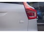 Volvo XC40 1.5 T4 Recharge R-Design | Apple Carplay/Android Auto | panorama-dak | Keyless entry/Start | 360 Camera | FULL Led | Achteruitrijcamera | Aluminium interieur afwerking | Apple Carplay/Android Auto|telefoonintegratie premium