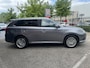 Mitsubishi Outlander 2.4 PHEV 4WD Pure+ 240PK!! // AFN. TREKHAAK // KEYLESS // CAMERA+SENSOREN // CLIMA // STOELVERWARMING // APPLE-ANDROID AUTO //