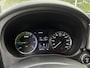 Mitsubishi Outlander 2.4 PHEV 4WD Pure+ 240PK!! // AFN. TREKHAAK // KEYLESS // CAMERA+SENSOREN // CLIMA // STOELVERWARMING // APPLE-ANDROID AUTO //