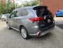 Mitsubishi Outlander 2.4 PHEV 4WD Pure+ 240PK!! // AFN. TREKHAAK // KEYLESS // CAMERA+SENSOREN // CLIMA // STOELVERWARMING // APPLE-ANDROID AUTO //