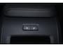 Volvo XC60 T6 Recharge AWD Core Bright - Panorama/schuifdak - IntelliSafe Assist & Surround - 360º Camera - Harman/Kardon audio - Verwarmde voorstoelen, stuur & achterbank - Parkeersensoren voor & achter - Elektr. bedienb. voorstoelen met geheugen - Draadloze tel. lader - Extra getint glas - Inklapbare trekhaak - 18' LMV