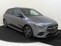 Mercedes-Benz B-klasse 250e Business Solution AMG-Line / Panaroma-dak / Night-Pakket / 360Graden-Camera / Trekhaak /