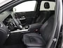 Mercedes-Benz B-klasse 250e Business Solution AMG-Line / Panaroma-dak / Night-Pakket / 360Graden-Camera / Trekhaak /