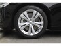Volvo V90 B4 198PK Momentum Business | Adapt. Cruise | Trekhaak | Draadloze telefoonlader | Verw. Stoel & Stuurwiel | Leder |