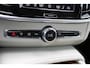 Volvo V90 B4 198PK Momentum Business | Adapt. Cruise | Trekhaak | Draadloze telefoonlader | Verw. Stoel & Stuurwiel | Leder |