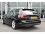 Volvo V90 B4 198PK Momentum Business | Adapt. Cruise | Trekhaak | Draadloze telefoonlader | Verw. Stoel & Stuurwiel | Leder |