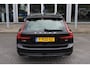 Volvo V90 B4 198PK Momentum Business | Adapt. Cruise | Trekhaak | Draadloze telefoonlader | Verw. Stoel & Stuurwiel | Leder |