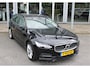 Volvo V90 B4 198PK Momentum Business | Adapt. Cruise | Trekhaak | Draadloze telefoonlader | Verw. Stoel & Stuurwiel | Leder |