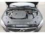 Volvo V90 B4 198PK Momentum Business | Adapt. Cruise | Trekhaak | Draadloze telefoonlader | Verw. Stoel & Stuurwiel | Leder |