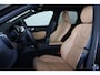 Volvo XC60 T6 Recharge AWD Ultra Dark - Luchtvering - Panorama/schuifdak - IntelliSafe Assist & Surround - 360º Camera - Bowers & Wilkins audio - Verwarmde voorstoelen, stuur & achterbank - Parkeersensoren voor & achter - Elektr. bedienb. voorstoelen met geheugen - Geventileerde voorstoelen - Head up display - Draadloze tel. lader - Extra getint glas - 21' LMV