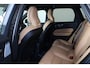 Volvo XC60 T6 Recharge AWD Ultra Dark - Luchtvering - Panorama/schuifdak - IntelliSafe Assist & Surround - 360º Camera - Bowers & Wilkins audio - Verwarmde voorstoelen, stuur & achterbank - Parkeersensoren voor & achter - Elektr. bedienb. voorstoelen met geheugen - Geventileerde voorstoelen - Head up display - Draadloze tel. lader - Extra getint glas - 21' LMV