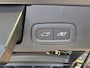 Volvo XC60 T8 Plug-in AWD Ultra Black Edition | Luchtvering | 360 Camera | Panoramadak | 21" | Trekhaak
