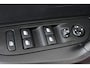 Peugeot e-2008 EV Active Pack 50 kWh Apple CarPlay Climate Control 16"