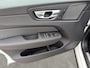 Volvo XC60 T6 Plug-in hybrid AWD Plus Black Edition Luchtvering | Head up Display | Panoramadak | Achterbank verwarmd | Apple Carplay/Android Auto|telefoonintegratie premium | Audio installatie premium