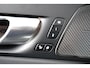 Volvo XC60 T6 Plug-in hybrid AWD Plus Black Edition | Achterbank verwarmd | Apple Carplay/Android Auto|telefoonintegratie premium | Audio installatie premium
