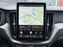Volvo XC60 T6 Plug-in hybrid AWD Plus Black Edition Luchtvering | Head up Display | Panoramadak | Achterbank verwarmd | Apple Carplay/Android Auto|telefoonintegratie premium | Audio installatie premium