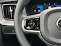 Volvo XC60 T6 Plug-in hybrid AWD Plus Black Edition Luchtvering | Head up Display | Panoramadak | Achterbank verwarmd | Apple Carplay/Android Auto|telefoonintegratie premium | Audio installatie premium