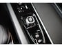 Volvo XC60 T6 Plug-in hybrid AWD Plus Black Edition | Achterbank verwarmd | Apple Carplay/Android Auto|telefoonintegratie premium | Audio installatie premium