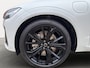 Volvo XC60 T6 Plug-in hybrid AWD Plus Black Edition Luchtvering | Head up Display | Panoramadak | Achterbank verwarmd | Apple Carplay/Android Auto|telefoonintegratie premium | Audio installatie premium