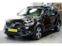 Volvo XC40 1.5 T4 155kW/211pk DCT7 Recharge R-Design PANORAMADAK + PILOT ASSIST + SPORTSTOELEN + 360 CAMERA + HARMAN/KARDON + ADAPT.CRUISE + LANE ASSIST + BLIS + KEYLESS ENTRY&GO + MISTLAMPEN VOOR + PARKSENSOREN + 19" LM-VELGEN!!