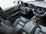 Volvo V60 T6 340pk Inscription / Panorama dak / Trekhaak / Stoel/- en stuurverwaming / Elektrisch verstelbare stoelen / Apple carplay/Android auto / Keyless entry /