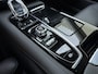 Volvo V60 T6 340pk Inscription / Panorama dak / Trekhaak / Stoel/- en stuurverwaming / Elektrisch verstelbare stoelen / Apple carplay/Android auto / Keyless entry /