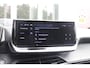 Peugeot 208 1.2 Hybrid 145PK AUTOMAAT GT | NAVIGATIE | DRAADLOZE APPLE CARPLAY/ANDROID AUTO | CAMERA VOOR + ACHTER | FULL LED KOPLAMPEN | LICHTMETALEN VELGEN 17" | DODEHOEK DETECTIE | DRAADLOZE TELEFOONLADER | KEYLESS ENTRY/START | DAB+ RADIO | ADAPTIVE CRUISE CONTROL | CLIMATE CONTROL |